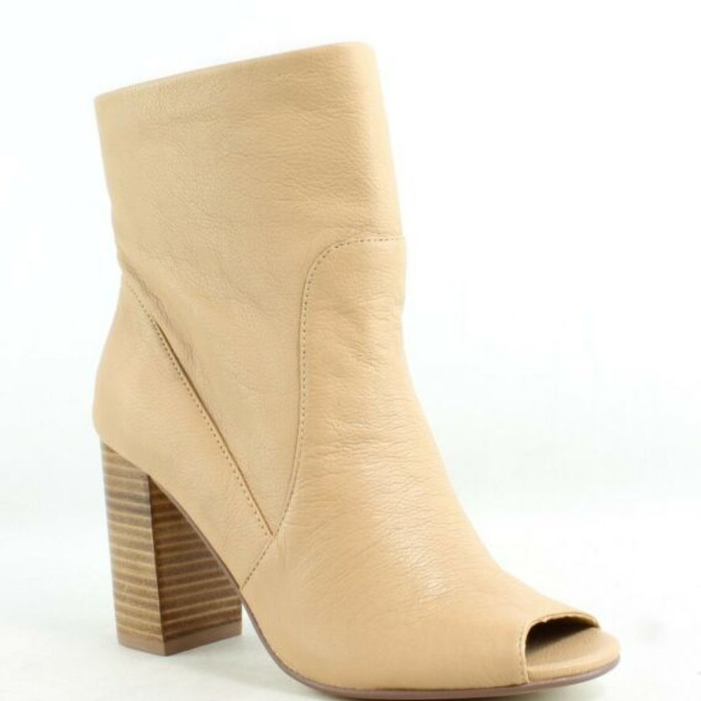 NEW Chinese Laundry Talk Show Chelsea Boots